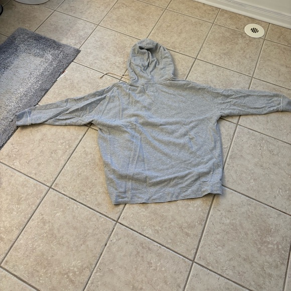 AERIE - OVERSIZED HOODIE - Picture 2 of 2